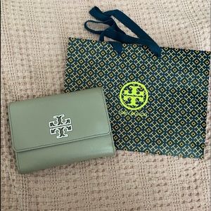 Tory Burch Britten Chain Wallet